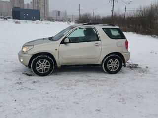 2002 Toyota RAV4 II (XA20), золотистый, 750000 рублей, вид 5