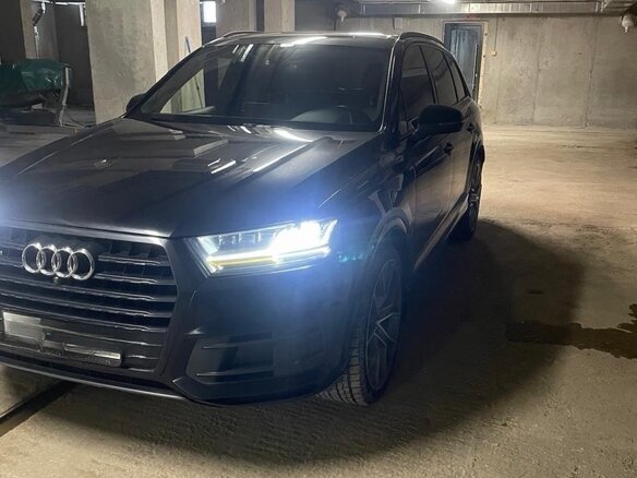 2019 Audi Q7 II (4M), чёрный, 5500000 рублей - вид 2