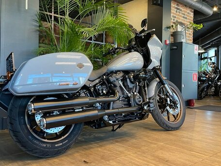 2024 Harley-Davidson Low Rider ST, серый, 2790000 рублей, вид 2
