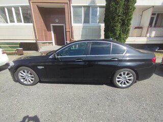 2011 BMW 5 серии 530d xDrive VI (F10/F11/F07), чёрный, 2500000 рублей, вид 5