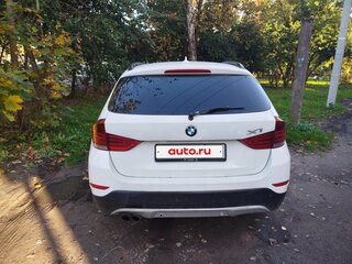 2014 BMW X1 20i I (E84) Рестайлинг, белый, 1300000 рублей, вид 3