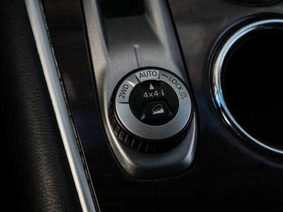 2016 Nissan Pathfinder IV, серый - вид 21