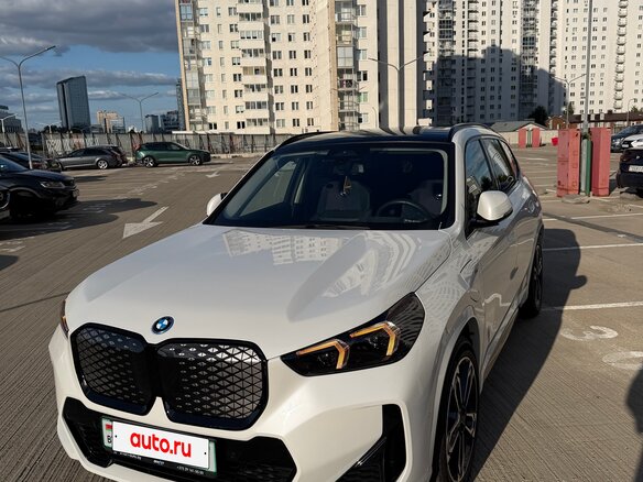 2025 BMW iX1 xDrive 30L, белый, 3194292 рублей