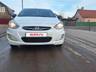2013 Hyundai Solaris I, белый, 820000 рублей, вид 5