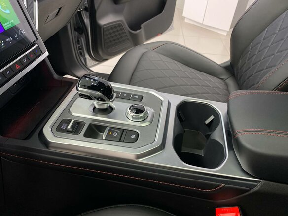 2026 JAC T9 Urban, серебристый, 3759000 рублей - вид 9