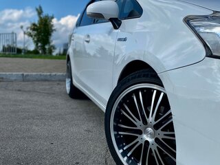 2015 Toyota Prius Alpha I (ZVW40/41) Рестайлинг, белый, 1400000 рублей, вид 3