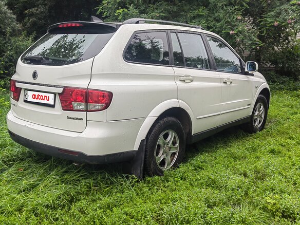 2010 SsangYong Kyron 6-speed I Рестайлинг, белый, 800000 рублей - вид 3