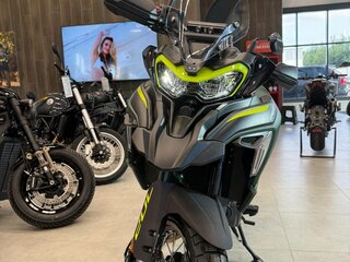 2026 Benelli TRK 702 X, зелёный, 739000 рублей, вид 4
