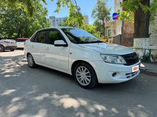 2012 Lada (ВАЗ) Granta I, белый, 350000 рублей, вид 2