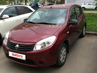 2011 Renault Sandero I, красный, 740000 рублей, вид 1