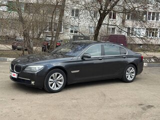 2011 BMW 7 серии Long 750Li xDrive V (F01/F02/F04), серый, 1220000 рублей, вид 3