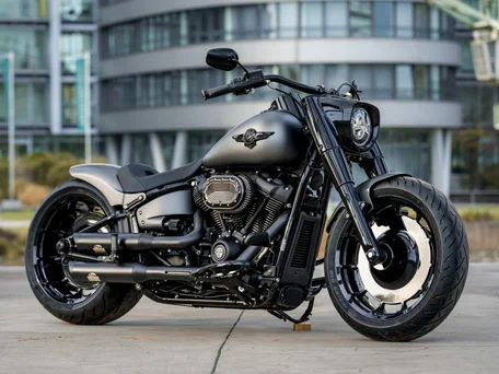 2025 Harley-Davidson Fat Boy, чёрный, 5500000 рублей, вид 2