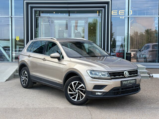 2018 Volkswagen Tiguan II, бежевый, 1710000 рублей, вид 3