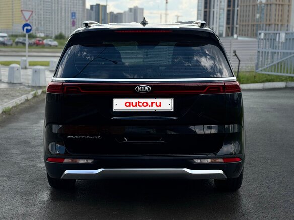 2020 Kia Carnival IV, чёрный, 4500000 рублей - вид 5