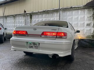 1996 Toyota Mark II VIII (X100), белый, 1250000 рублей, вид 3
