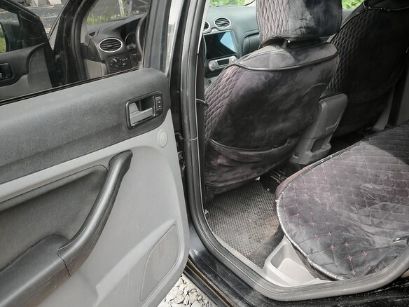 2010 Ford Focus II Рестайлинг, чёрный, 550000 рублей - вид 17