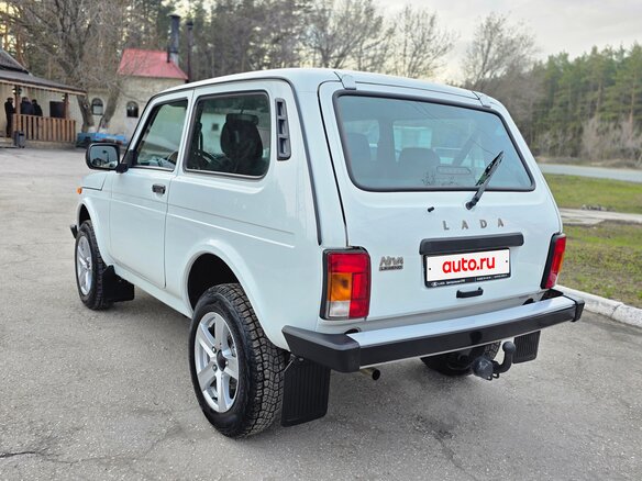 2024 Lada (ВАЗ) Niva Legend I, белый, 879000 рублей - вид 4