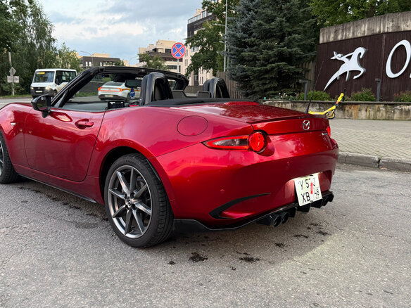 2021 Mazda Roadster IV (ND), красный, 2000000 рублей - вид 3