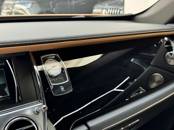 2017 Rolls-Royce Wraith, чёрный, 25790000 рублей - вид 29