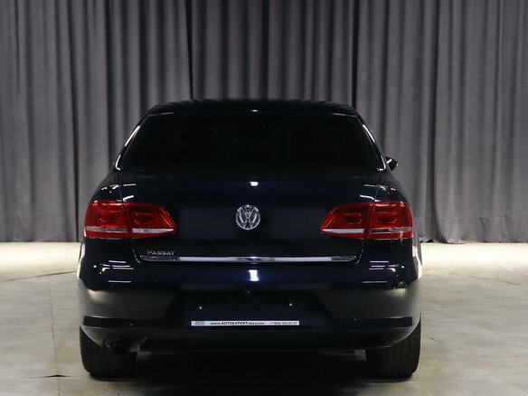 2014 Volkswagen Passat B7, чёрный - вид 12