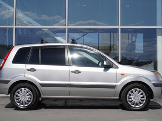 2008 Ford Fusion I Рестайлинг, серебристый, 333000 рублей, вид 4
