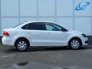 2011 Volkswagen Polo V, белый, 490000 рублей, вид 4