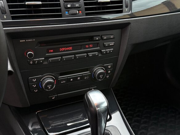 2009 BMW 3 серии 320i V (E90/E91/E92/E93), белый, 1200000 рублей - вид 6