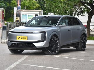 2026 Audi E7X, серебристый, 10000077 рублей, вид 1