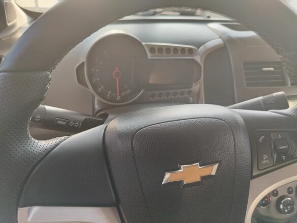 2015 Chevrolet Aveo II, красный - вид 14