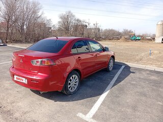2011 Mitsubishi Lancer X Рестайлинг, красный, 400000 рублей, вид 2