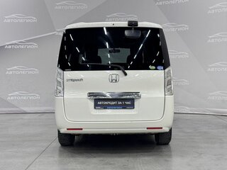 2011 Honda Stepwgn IV, белый, 1145000 рублей, вид 4