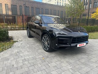 2019 Porsche Cayenne III, чёрный, 6399000 рублей, вид 3
