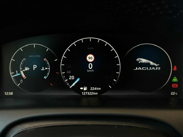 2018 Jaguar XJ IV (X351) Рестайлинг, белый, 3900000 рублей - вид 22