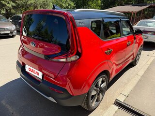 2019 Kia Soul III, красный, 2000000 рублей, вид 5