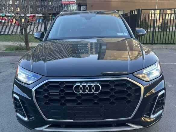 2022 Audi Q5 45 TFSI II (FY) Рестайлинг, чёрный, 3800000 рублей - вид 1