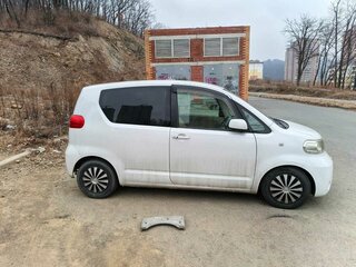 2006 Toyota Porte I, белый, 450000 рублей, вид 2