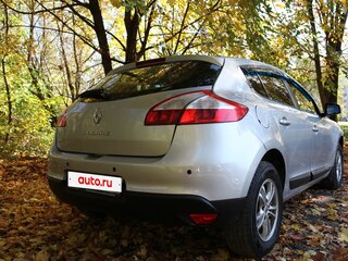 2014 Renault Megane III Рестайлинг, серый, 817000 рублей, вид 5