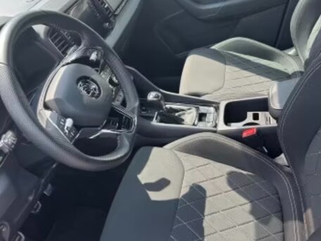2022 Skoda Karoq I Рестайлинг, красный, 2500000 рублей, вид 3