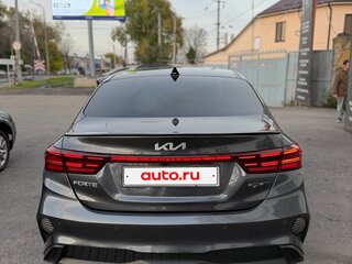 2022 Kia Forte III Рестайлинг, серый, 2300000 рублей, вид 5