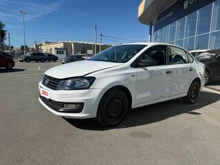 2019 Volkswagen Polo V Рестайлинг, белый, 700000 рублей, вид 3