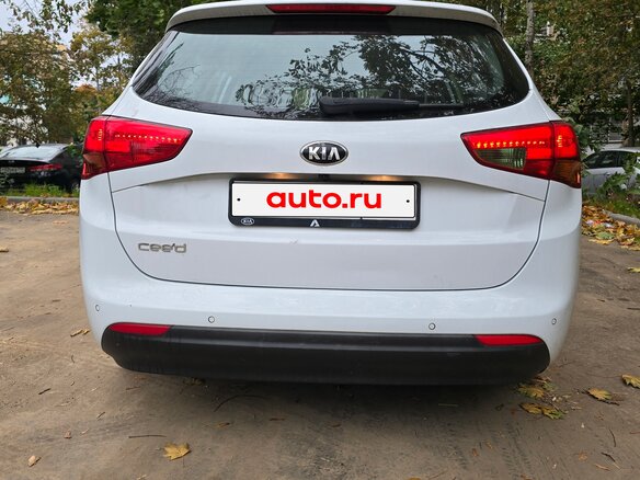 2014 Kia Ceed II, белый, 1300000 рублей - вид 3