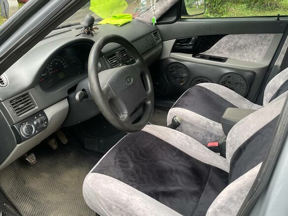 2011 Lada (ВАЗ) Priora I, серый, 300000 рублей - вид 6