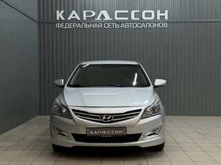 2015 Hyundai Solaris I Рестайлинг, серебристый, 858000 рублей, вид 3