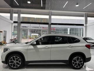 2022 BMW X1 18i sDrive II (F48) Рестайлинг, белый, 2230000 рублей, вид 5