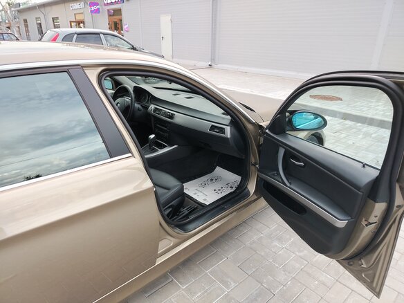 2006 BMW 3 серии 325i V (E90/E91/E92/E93), коричневый, 860000 рублей - вид 14
