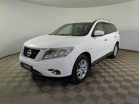 Nissan Pathfinder IV