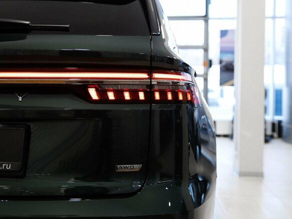 2026 Geely Monjaro, зелёный - вид 8