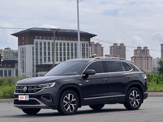 2023 Volkswagen Tayron I Рестайлинг, чёрный, 1745000 рублей, вид 1