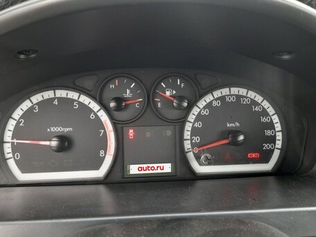 2009 Chevrolet Aveo I Рестайлинг, серебристый, 204000 рублей, вид 5
