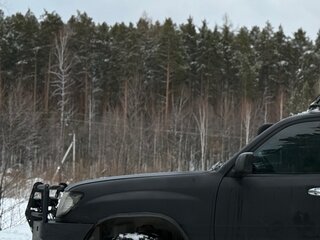 2004 Toyota Land Cruiser 105 100 Series Рестайлинг 1, чёрный, 2490000 рублей, вид 1